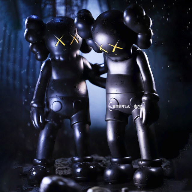 KAWS ALONG THE WAY 3色セット MAND KAWS Along the Way doll Kwas trendy hand -run desktop