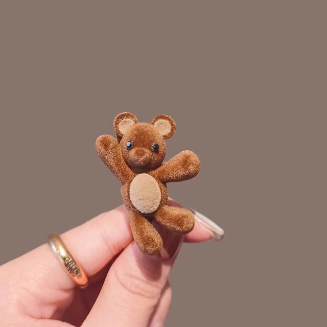 Cute bear bangs clip 2025 new style hair clip on the forehead side hair clip shattered duckbill clamp hair small clip headdress