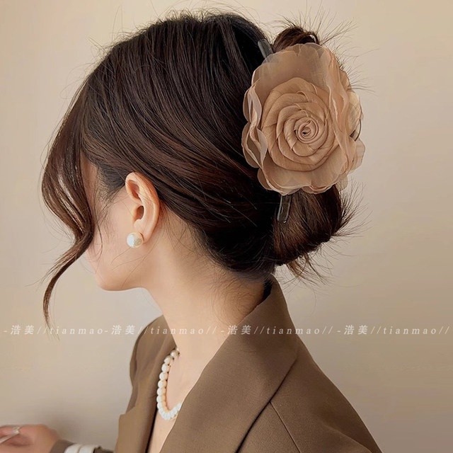 Rose Flower Clip Women's Large Size Summer Romantic Atmosphere 2025 New Temperament Back Head Hair Shark Clip

