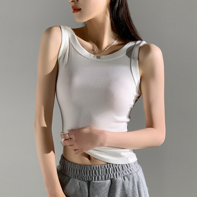 Wild threaded cotton semi -high -necked suspender vest ladies in Xiawai wearing a pair of breasts inside the coat and thin bottom shirt spring
