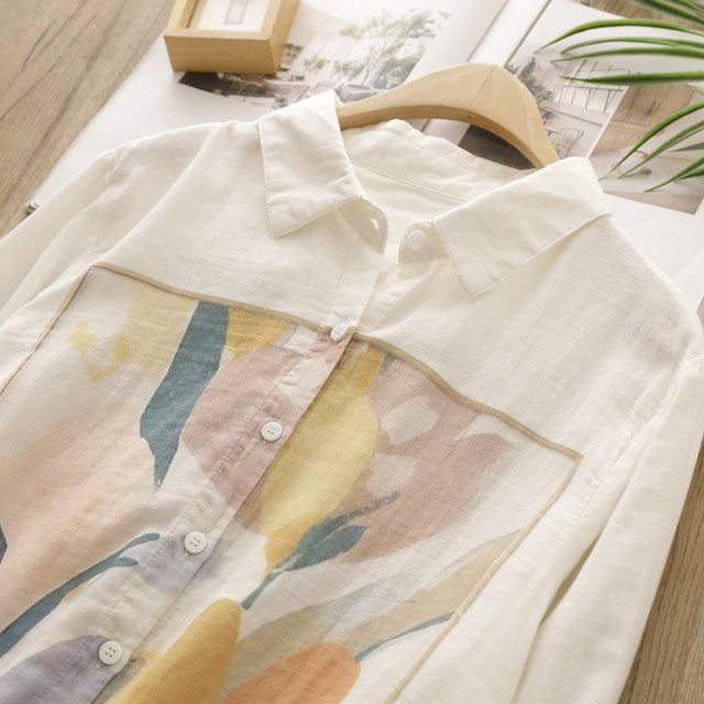 Literary and fresh cartoon oil painting flower loose double -layer cotton yarn baby cotton white shirt female long -sleeved bottom shirt