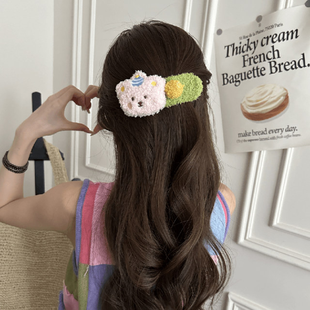 Cute Plush Bear Big Duck Both Duck Mint Female 2025 new autumn and winter hair clip back head card issued high -level sense headgear
