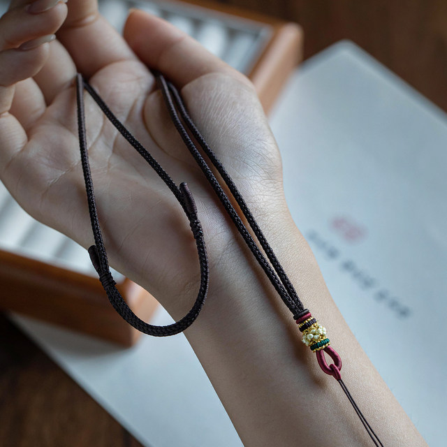 Gold safety buckle lanyard hand-woven rope necklace rope women's jade pendant lanyard jade pendant pendant rope