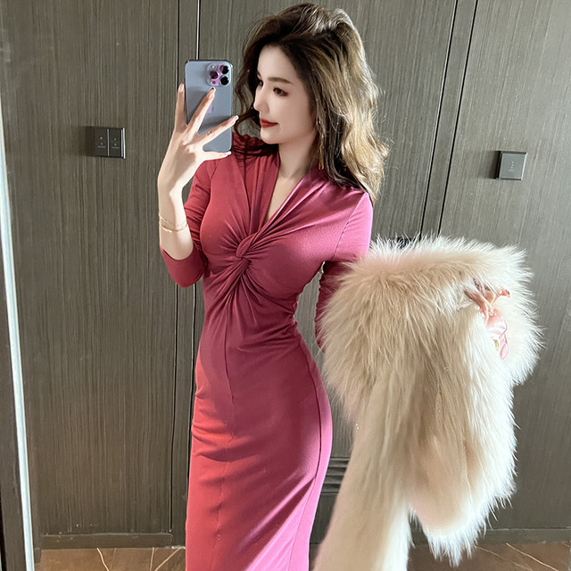 French temperament Hepburn style black dress for women autumn and ...