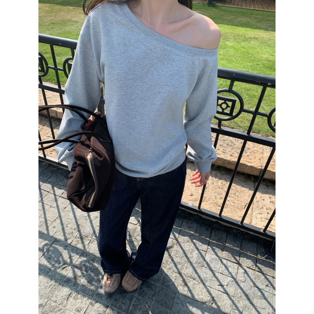 Pusumede off-shoulder sweatshirt for women loose casual and simple lazy pullover one-shoulder temperament slim top