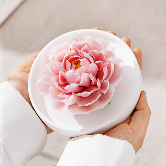 Dehua ceramics and flower ornaments home accessories handmade flower pinch peony flower diffuser aromatherapy mother lover gift