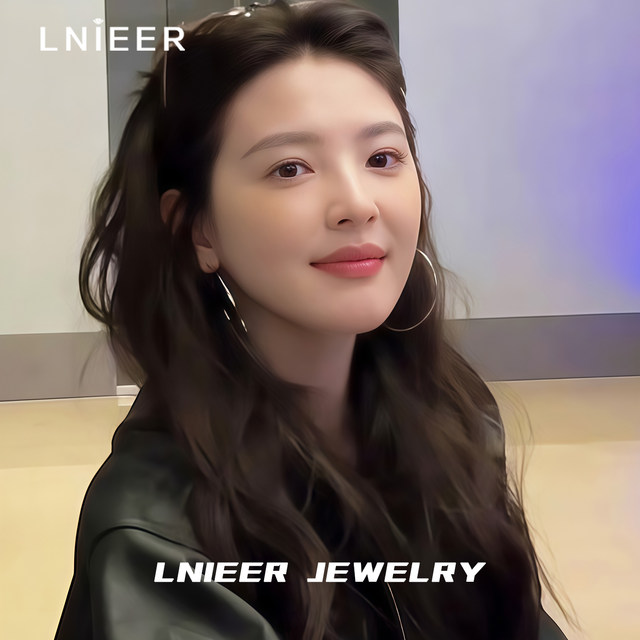 Zhao Lusi's same style medical titanium steel large hoop earrings for women that won't fade 2025 new hot style circle plain hoop earrings