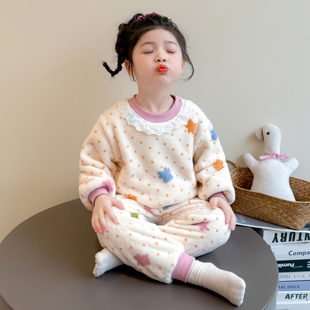 Children's pajamas flannel little girl autumn and winter small and medium-sized children's warm suit coral velvet winter girls' home clothes