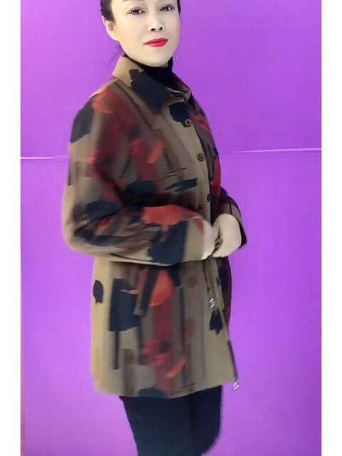 Spring and Autumn coat printed jacket middle-aged mothers wear hooded lapels to make them look slim, loose waist-hugging mid-length windbreaker trend