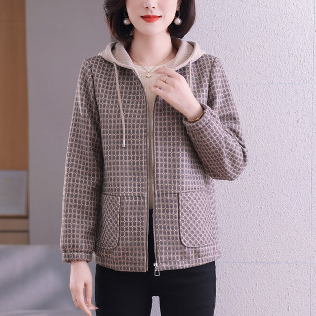 New autumn clothing for middle-aged and elderly mothers, new plaid jacket, western style, noble and slimming temperament, age-reducing plus size mother's top