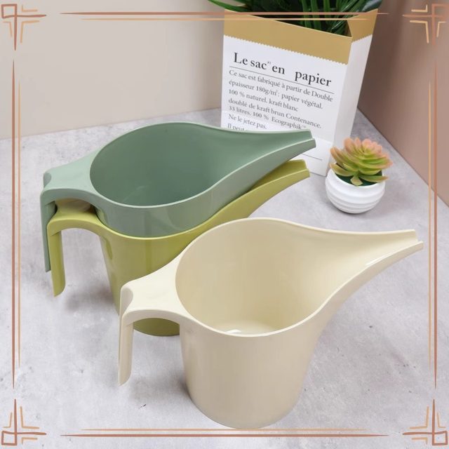 New watering pot household flower watering artifact thickened flower protection flower pot gardening flower pot pointed mouth pot succulent pot