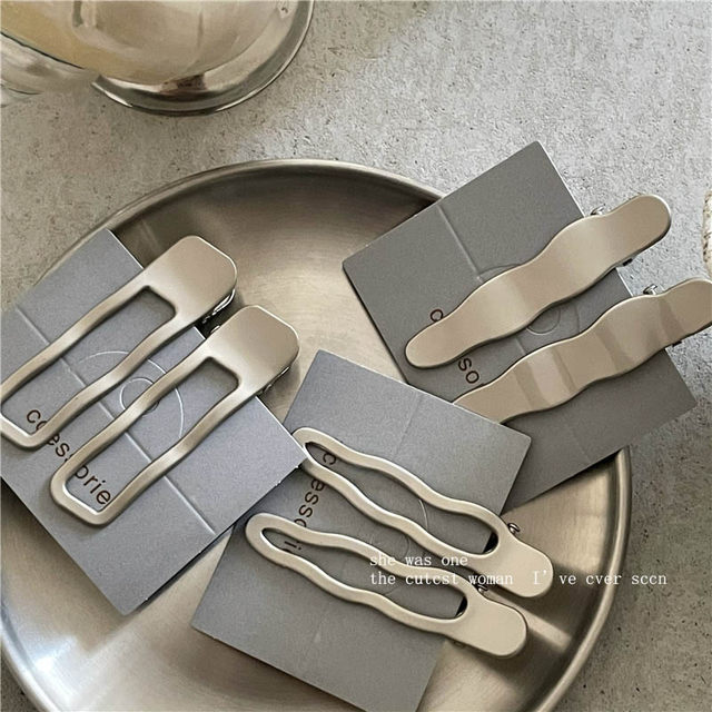 Advanced gray cool wind metal matte wavy hair clip pair clip simple versatile hair clip duckbone clip bang clip new