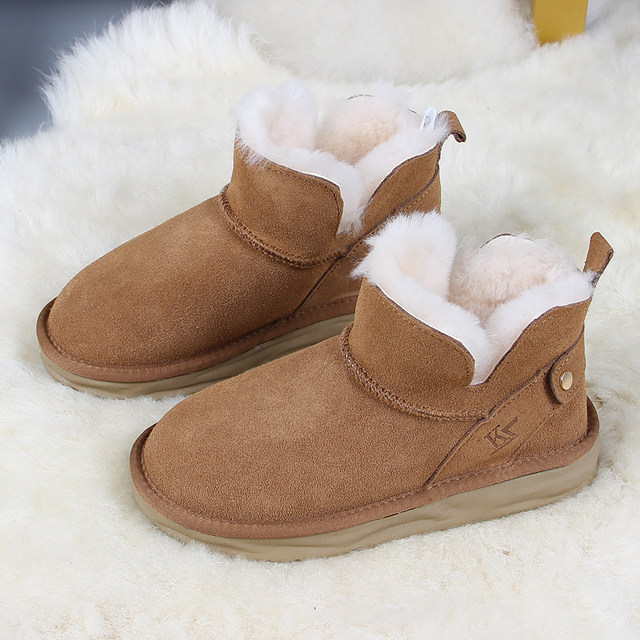 Fur integrated snow boots for women 2025 winter new style plus velvet thickened wool short boots flat non-slip warm cotton shoes