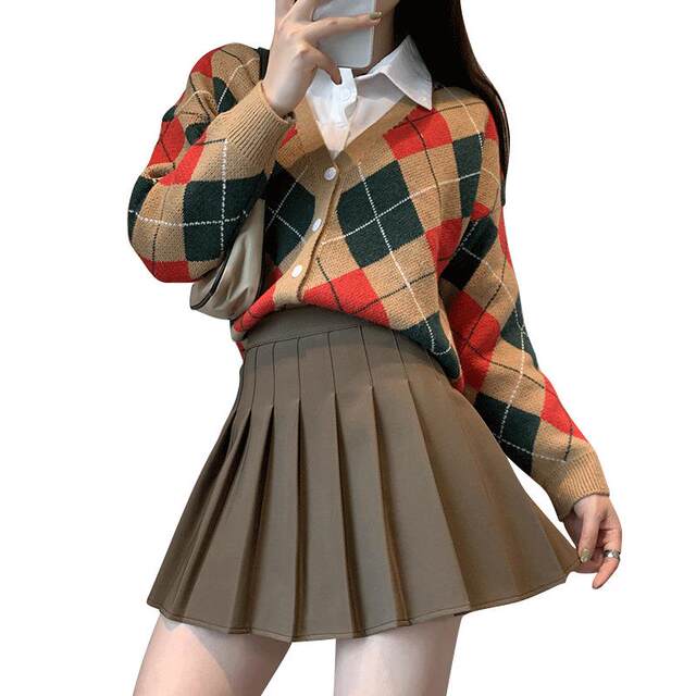 Pleated skirt for women in spring and summer jk white a-line skirt new Korean style high-waist short skirt autumn and winter large-size plaid skirt
