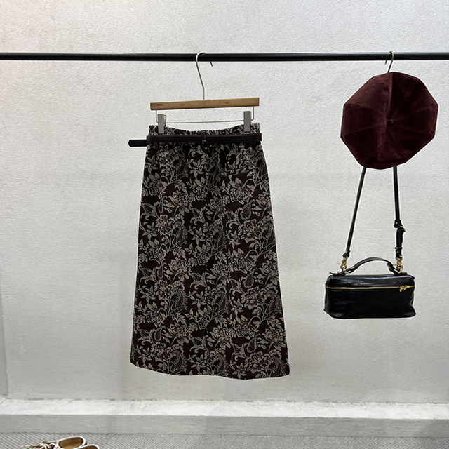 Sweet style autumn and winter new style 17ran age-reducing Chinese style printed literary style hem to make you look slim with belt skirt for women