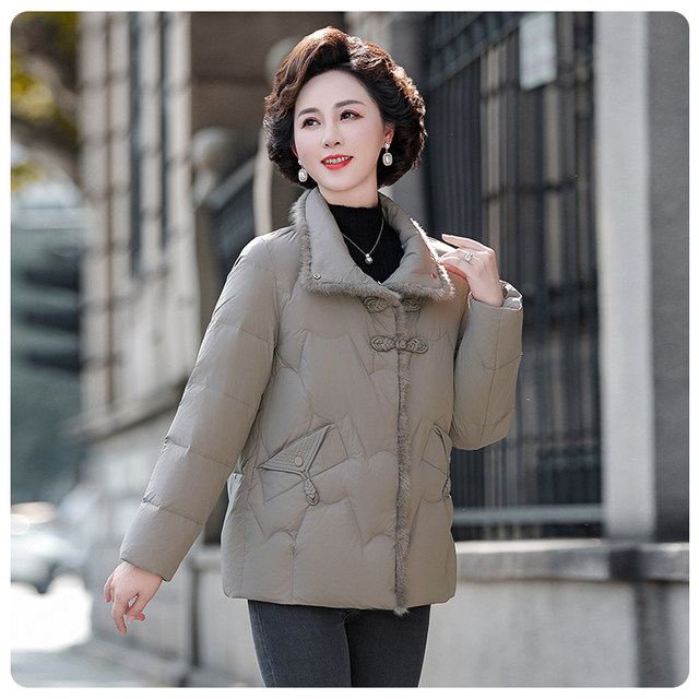 Yalu down jacket for women mothers wear 2025 new women's winter clothes for middle-aged and elderly lapels for casual and fashionable warm jacket