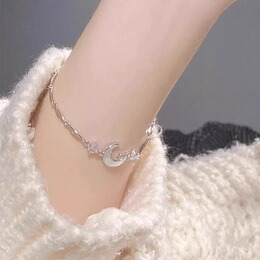 S999 autumn and winter sterling silver bracelet in 2023 the new light luxury niche exquisite senior sense to send girlfriend Valentine's Day gift