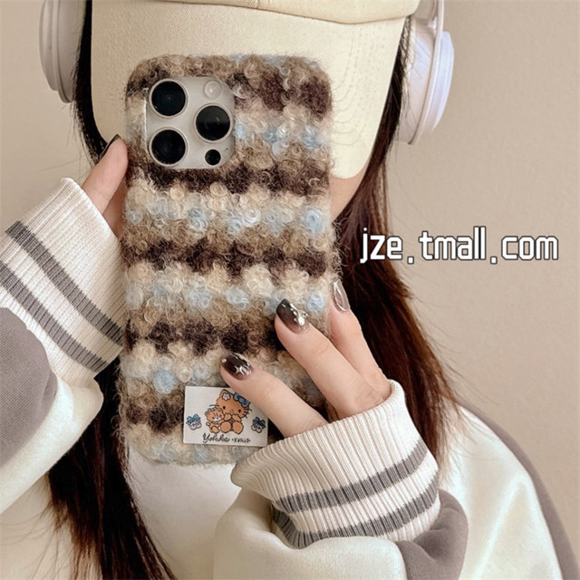 
jze autumn and winter blue brown stripes HelloKitty plush cloth label suitable for Apple 17 ProMax mobile phone case iphone15 new 16pro women 13 cute 15pro fall protection case 14
