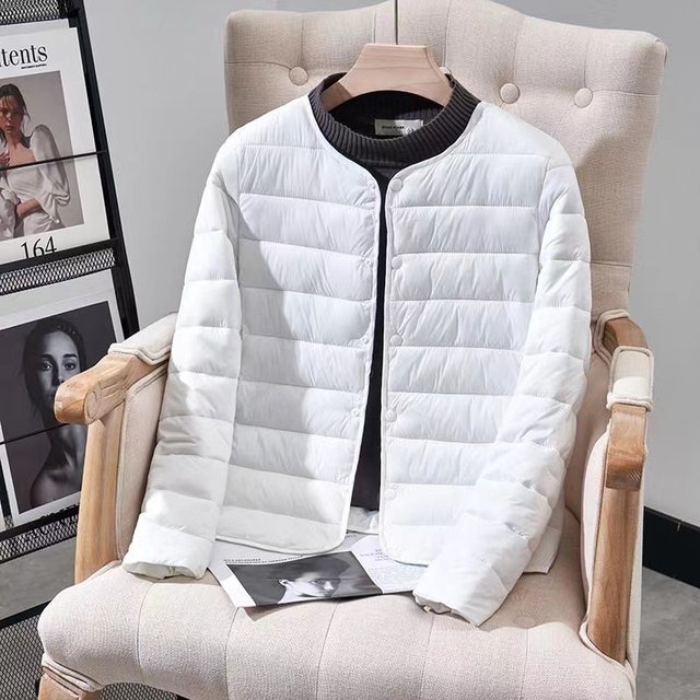 Off-season clearance lightweight down jacket women's short inner liner 2024 new winter close-fitting warm jacket