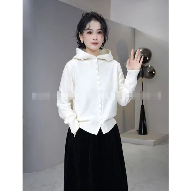Christmas and New Year's outfit hooded sweater jacket for women in autumn and winter warm soft and lazy style knitted cardigan top