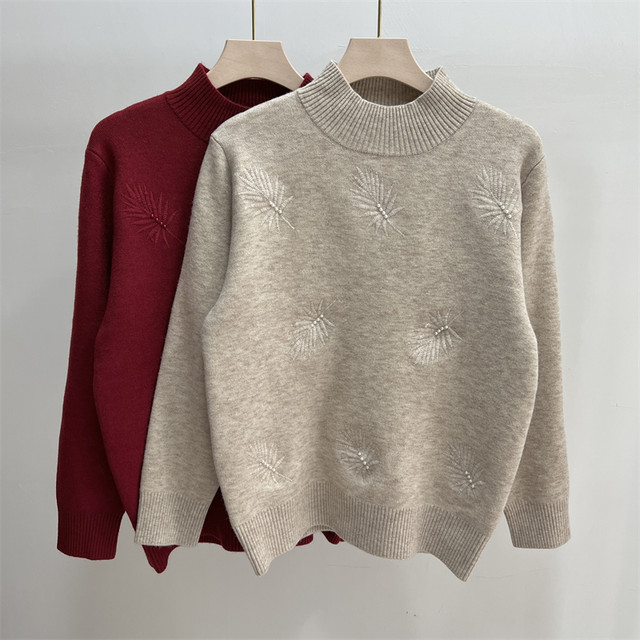 Integrated velvet and thickened mother's winter sweater 2024 new knitted top middle-aged and elderly women's half turtleneck bottoming shirt