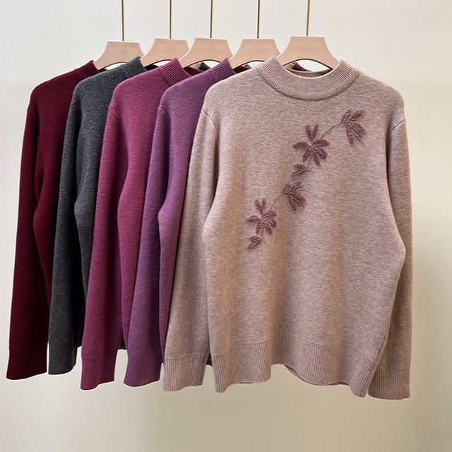 Mom winter clothes integrated velvet bottom shirt autumn and winter women's jacket middle -aged and elderly people keep warm and velvet thickened knitted bottom shirt