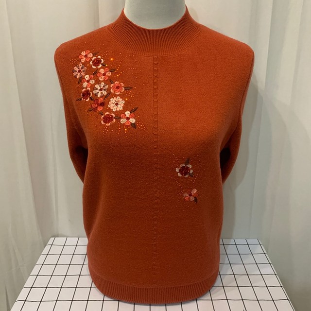 All-in-one velvet thickened sweater, fashionable mother's wear, autumn and winter half turtleneck knitted bottoming woolen sweater for middle-aged and elderly mothers-in-law