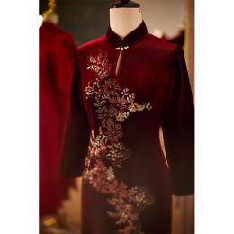 Red gold velvet mother cheongsam repair high-end autumn and winter wedding dress wedding dress noble