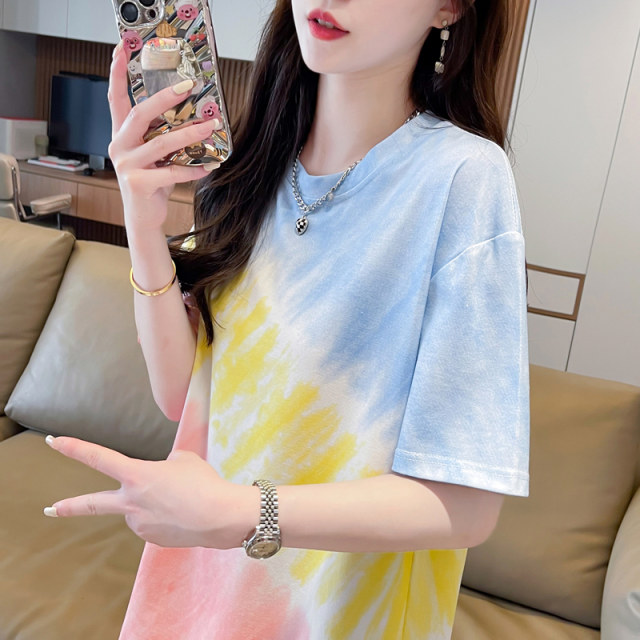 
Large size women's short-sleeved T-shirt for women in summer 2025 new Korean version loose small rainbow striped versatile top