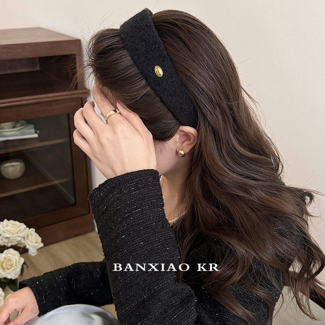 Autumn and winter gold label wide-brimmed headband for women 2025 new high skull headband for washing face and pressing hair, fashionable and stylish hairpin hair accessory