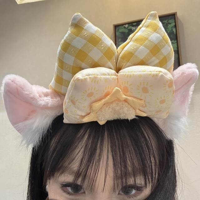Cute bow furry face wash headband for women 2025 new style headband cartoon amusement park check-in, photo and issue card