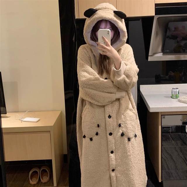 
Winter Bear Coral Velvet Pajamas Women's Autumn and Winter 2025 New Plus Velvet Thickened Pajamas Robes Home Clothes Winter