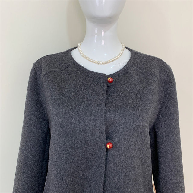 2025 new mother spring wool coat fashionable small middle-aged and elderly women's spring and autumn wool noble coat