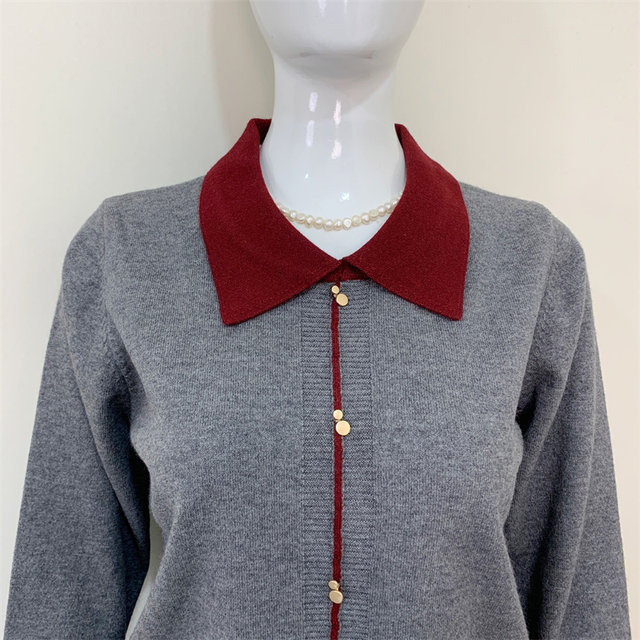Fashionable mother dress lapel color-blocking temperament sweater 2025 spring and autumn new age-reducing base shirt middle-aged and elderly tops
