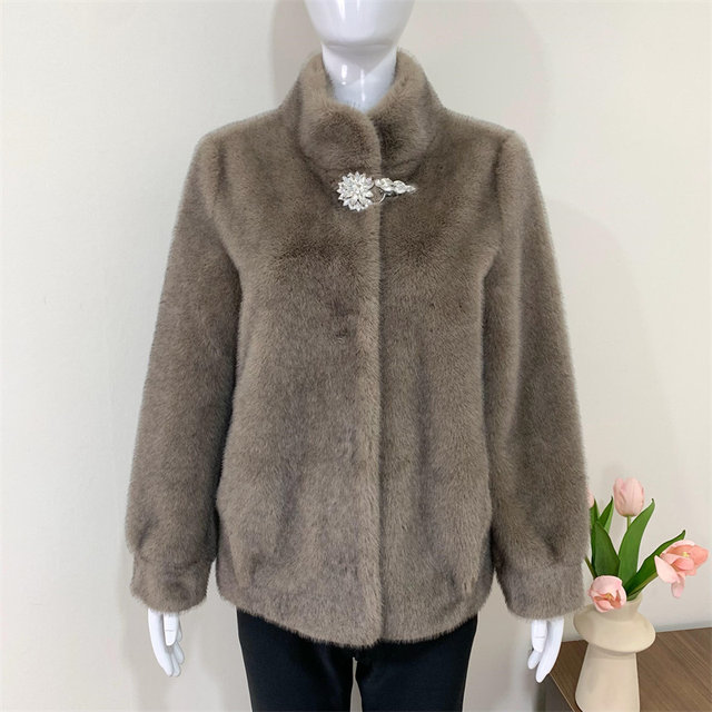 Mom's autumn and winter short mink velvet top, middle-aged lady's woolen coat, middle-aged and elderly women's fur coat