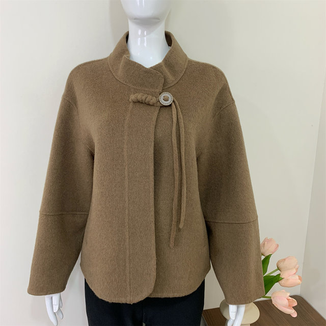 Mom's new autumn and winter woolen coat, lady's temperament, double-sided woolen coat, middle-aged and elderly women's noble top