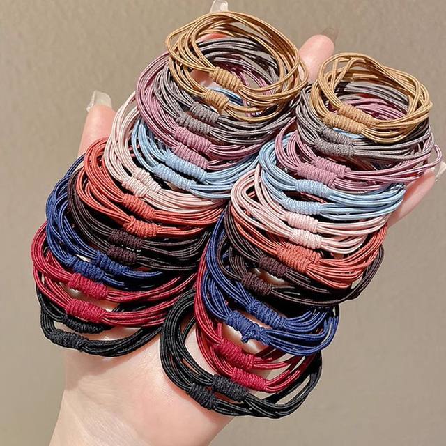 Highly elastic and durable rubber band for women to tie hair, hair tie for adults, simple and versatile black headband that does not hurt hair, hair accessories