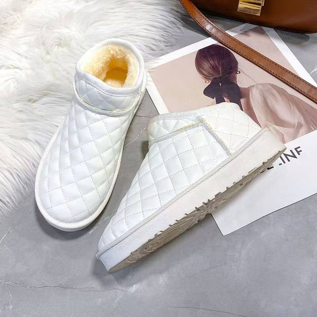 
Winter new Northeastern snow boots plus velvet and thickened warm cotton shoes soft sole anti-slip bread shoes outdoor waterproof and anti-slip