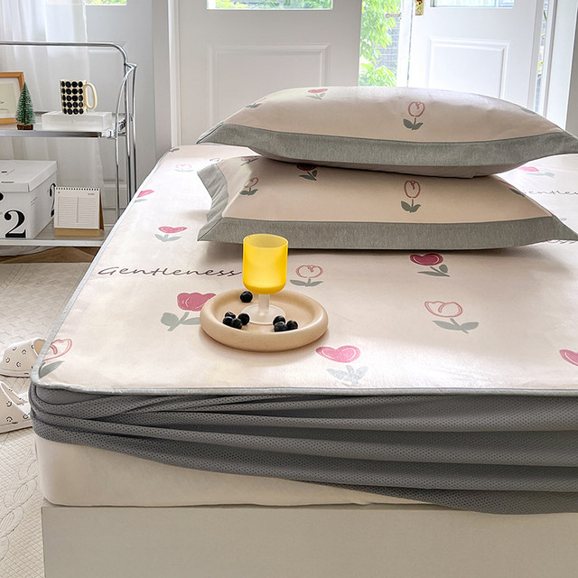 
Category A maternal and infant grade summer small fresh ice silk mat three-piece set air-conditioned soft mat bed sheet washable and foldable