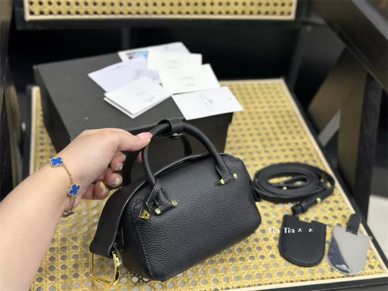 Delvaux Cool Box Nano