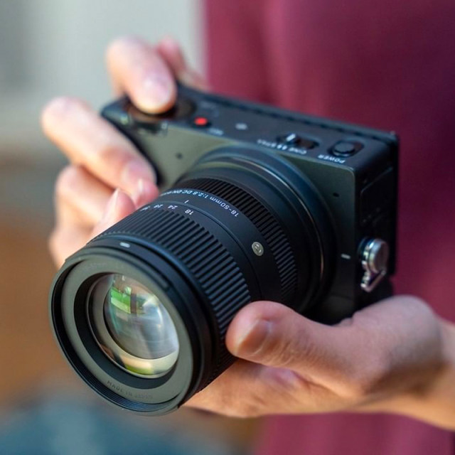 Sigma 18-50mm F2.8 large aperture standard zoom micro-single camera lens suitable for Sony E Fuji X Canon port