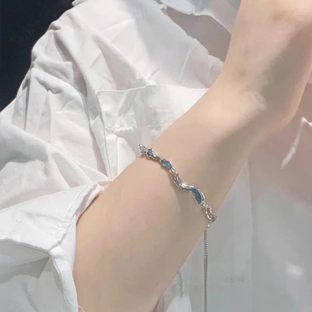 Temperament blue marine bracelet for women ins light luxury niche exquisite high-end design handkerchief 2024 new bracelet