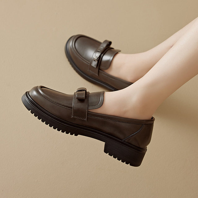 Dadong loafers women's shoes 2025 autumn new fashion trend comfortable simple round head bow set feet 5030