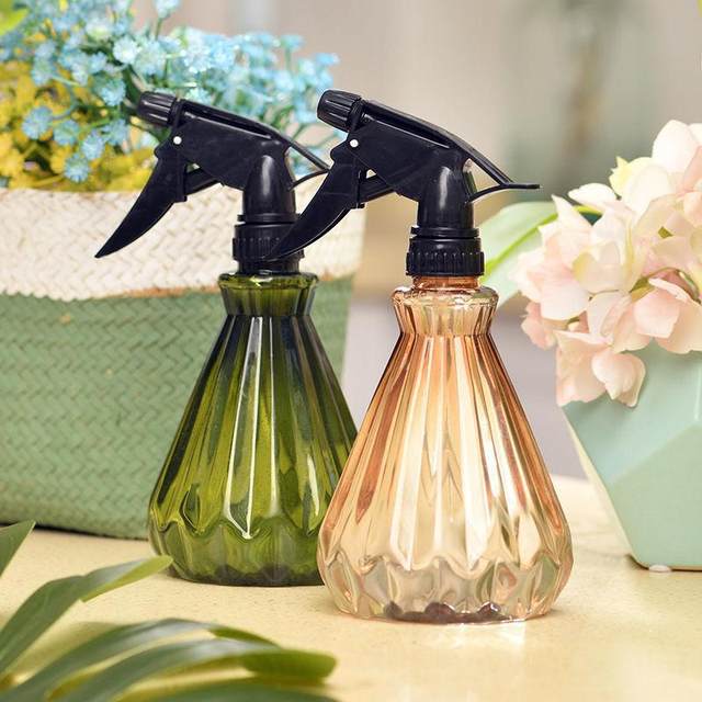 Flower watering small watering can disinfection spray gardening succulent watering plastic watering can household small spray bottle pressure watering can