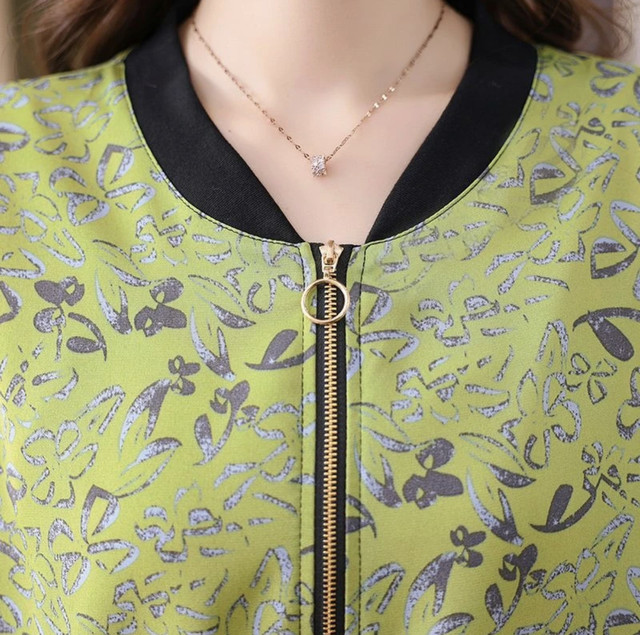 
Fashionable mother-wear chiffon printed cardigan long-sleeved jacket 2025 spring new large size loose versatile baseball uniform for women