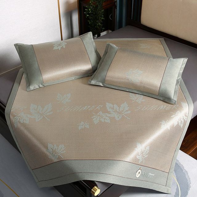 Maternal and infant-grade ice rattan mat, summer ice silk mat, three-piece set for sleeping naked, washable folding mat, summer air-conditioned soft mat
