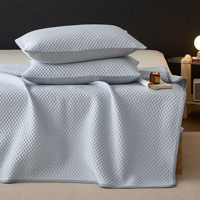 
Category A maternal and infant grade summer ice bean mat three-piece set ice silk mat machine washable bed sheet air-conditioned mat sheet