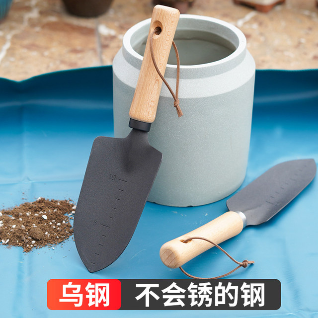 Japanese-style black shovel three-piece set of gardening tools, plowing soil, planting, sea shovel, rake, flower planting, home gardening shovel supplies