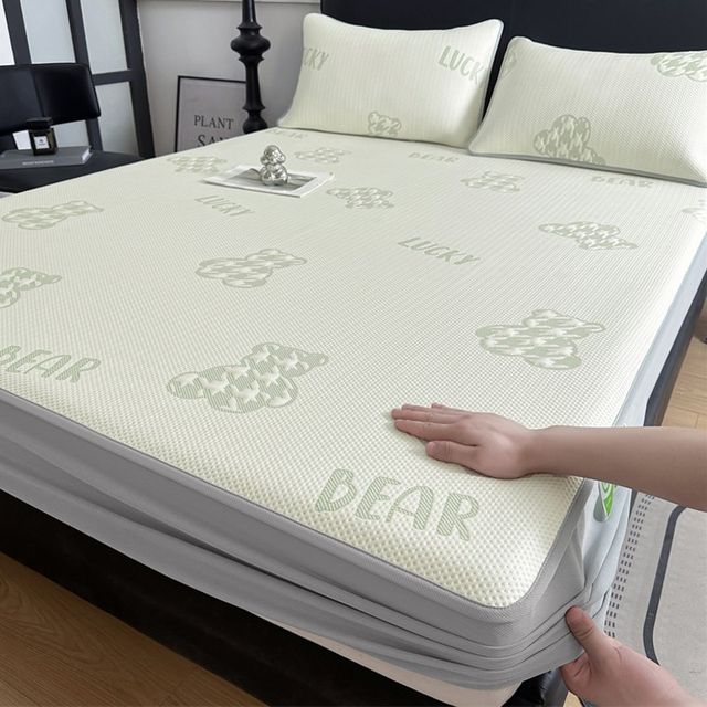 
2025 new c style Bingdoudou mat, category A maternal and infant grade summer super cool bed sheet, air-conditioned soft mat three-piece set