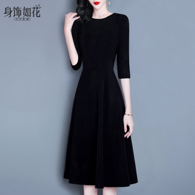 Autumn and winter small black skirt spring 2025 new temperament slim a-line skirt 7-quarter sleeve mid-length black base dress